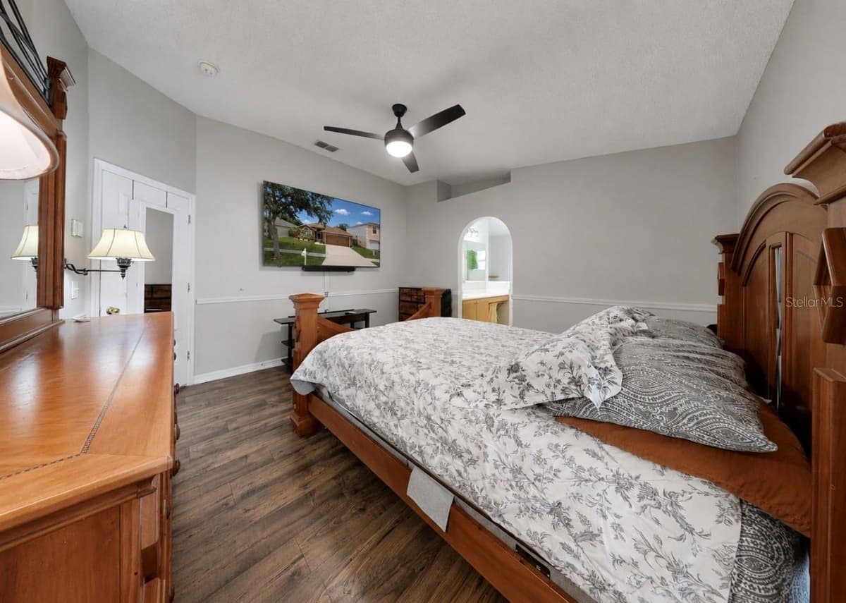 12740 LAKE VISTA DRIVE — photo 27 of 43