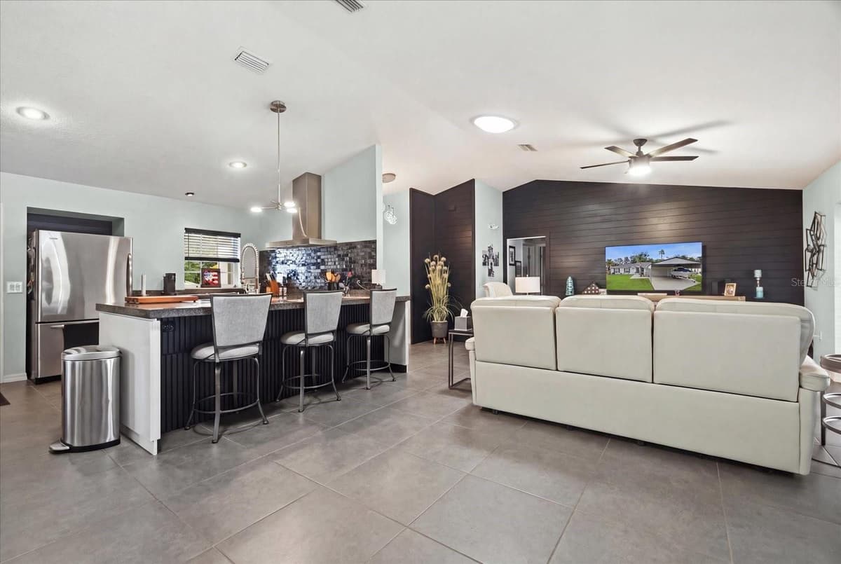 4457 AVOCET COURT — photo 11 of 48