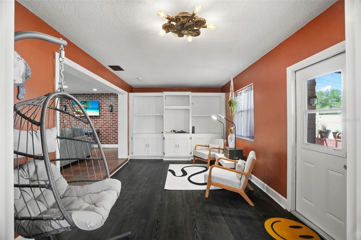 1564 SANTA MONICA DRIVE — photo 9 of 34