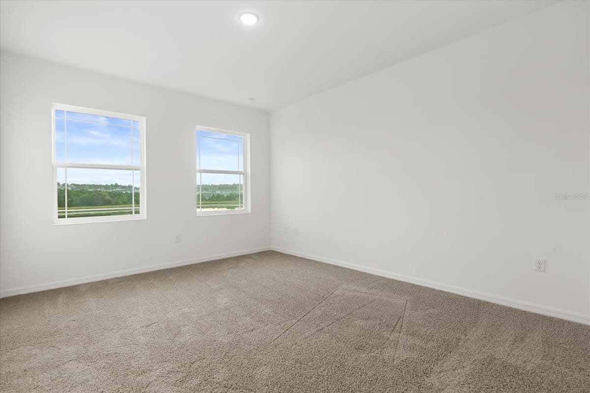 915 LAKEFRONT VILLAGE DRIVE — photo 16 of 30