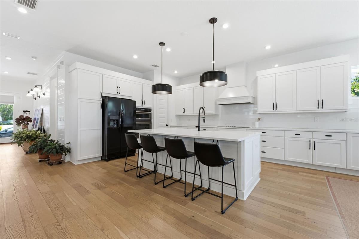 6921 ARNOLDSON STREET — photo 15 of 90