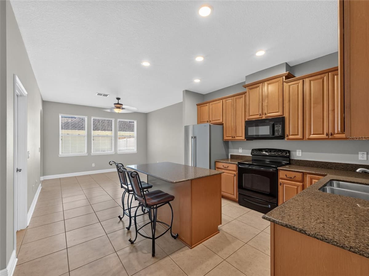 865 BELLES FERRY LOOP — photo 10 of 49