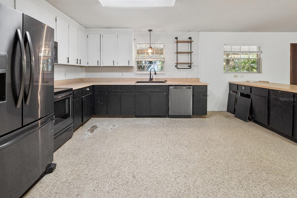 7908 LAKE GENEVA LANE — photo 11 of 45