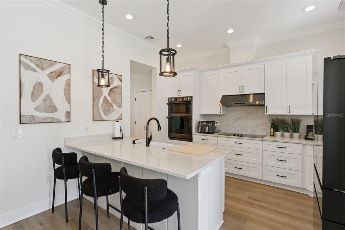 1134 CELEBRATION AVENUE — photo 7 of 20