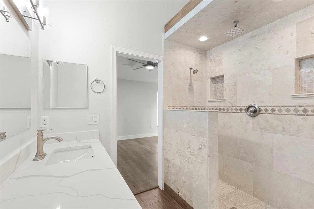 11651 SUNSHINE POND ROAD — photo 21 of 50