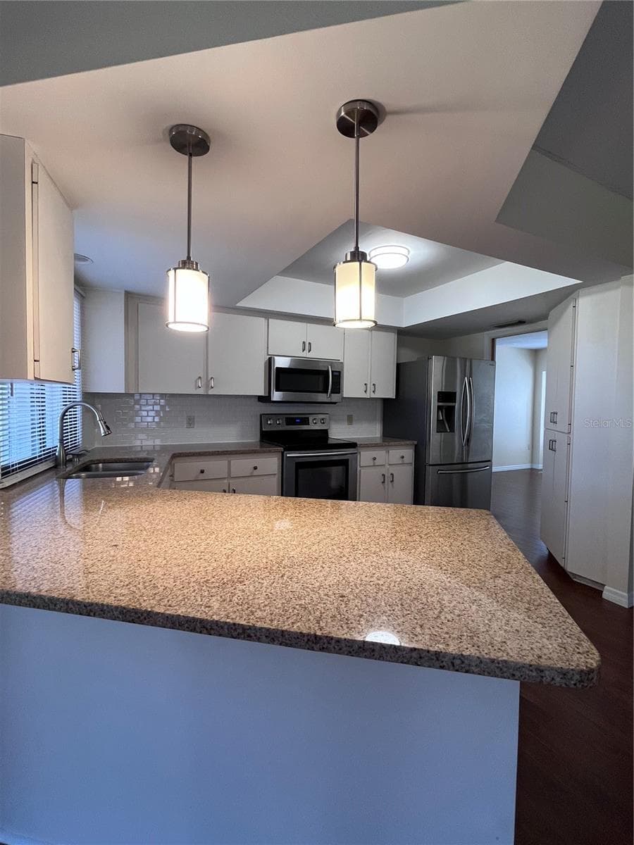 5816 MONROE ROAD — photo 5 of 20
