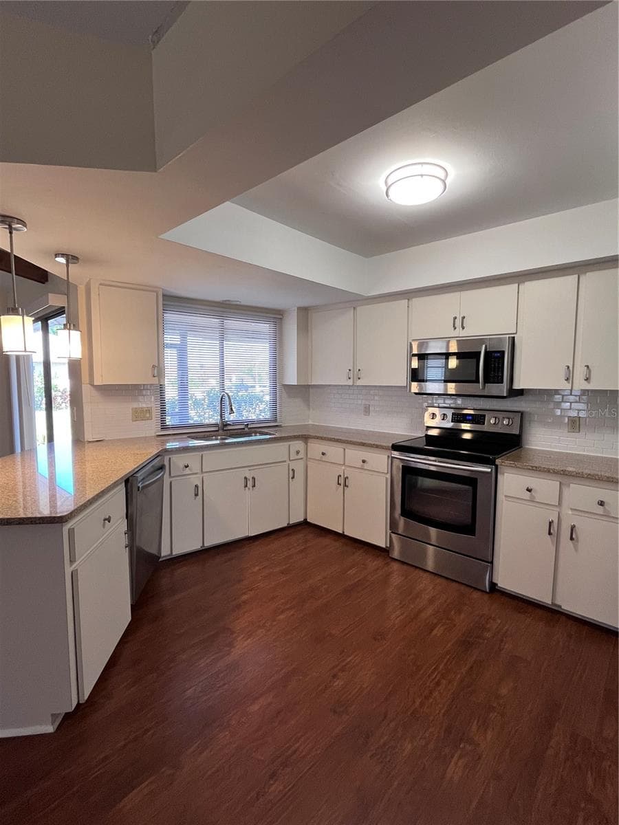 5816 MONROE ROAD — photo 4 of 20