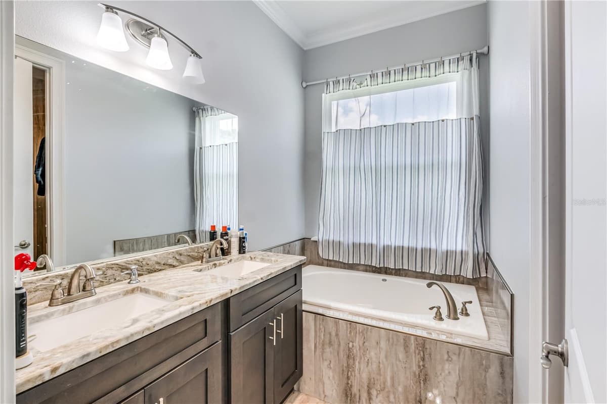 728 LAKE DIAMOND AVENUE — photo 38 of 62