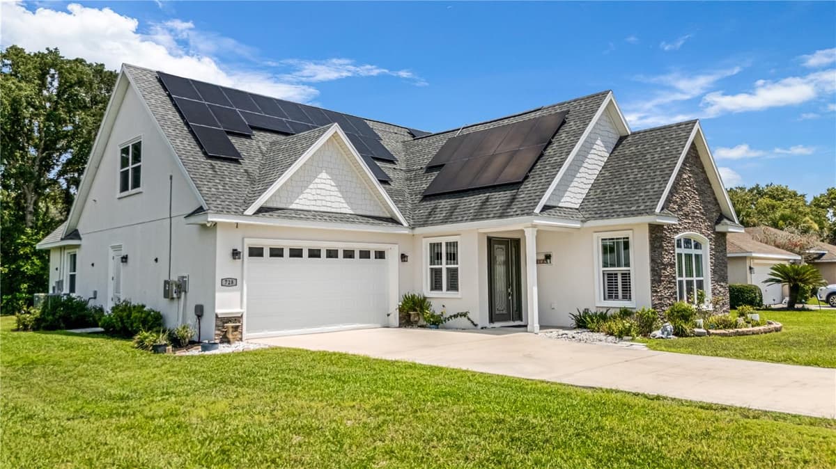 728 LAKE DIAMOND AVENUE — photo 3 of 62