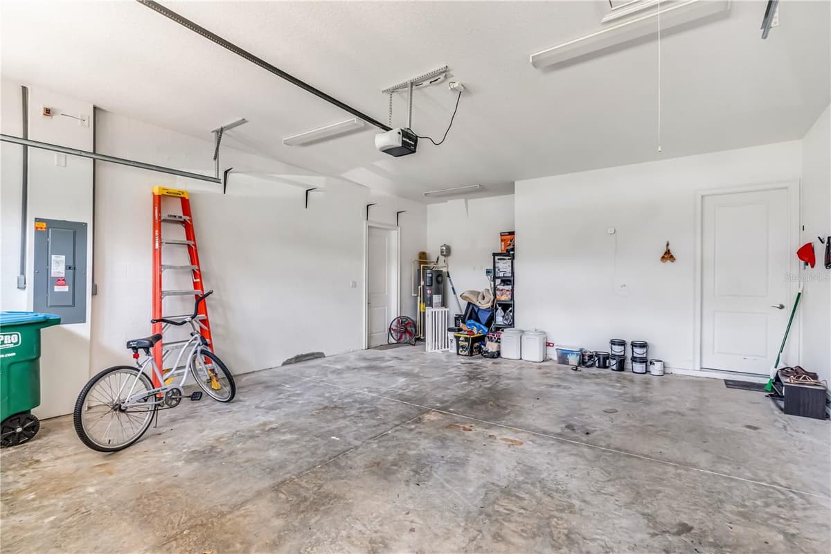 728 LAKE DIAMOND AVENUE — photo 56 of 62