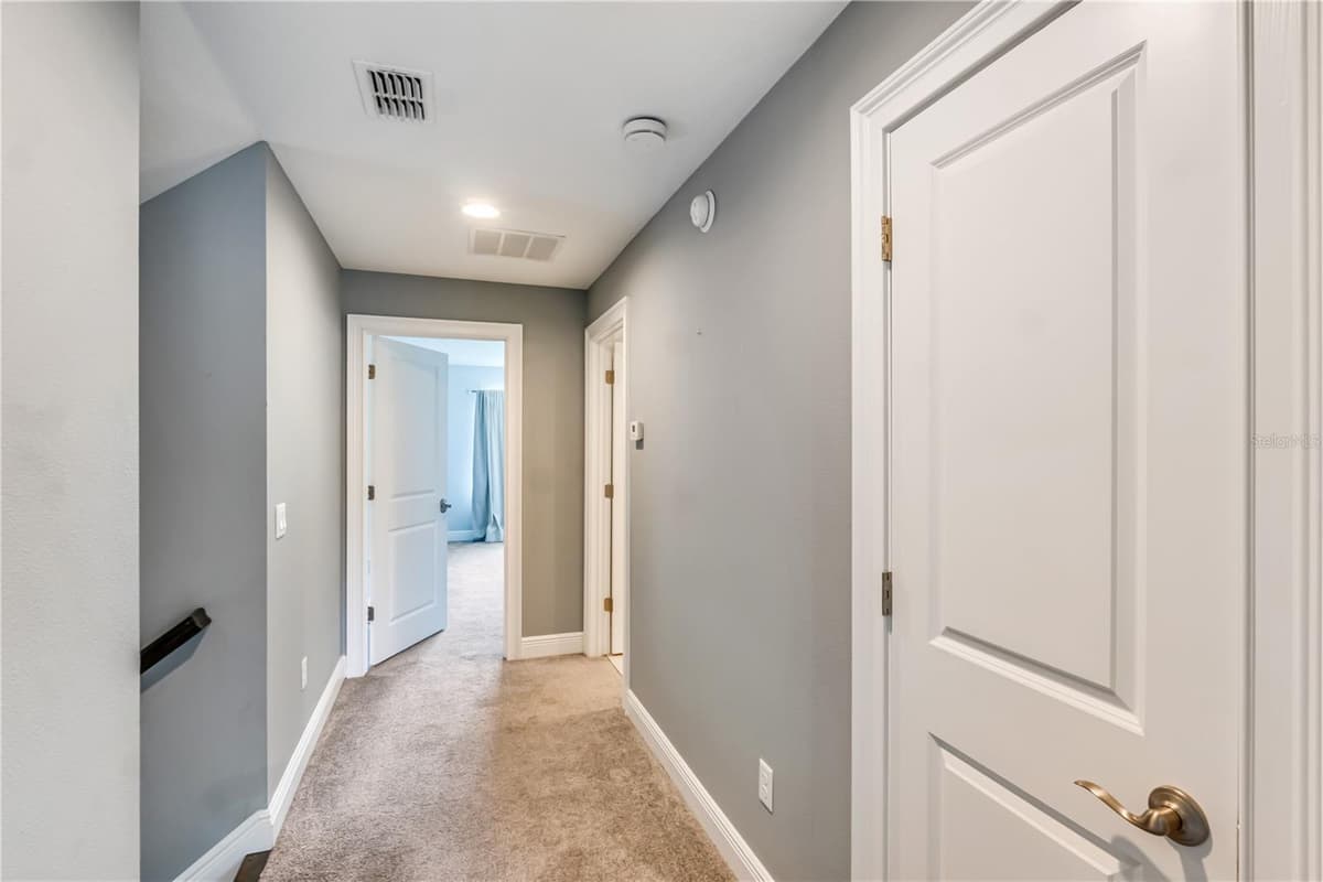 728 LAKE DIAMOND AVENUE — photo 48 of 62
