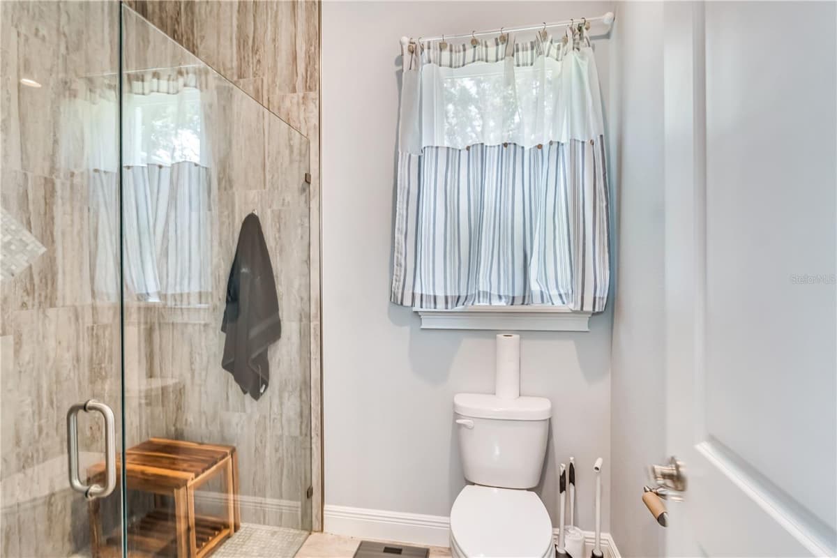728 LAKE DIAMOND AVENUE — photo 39 of 62