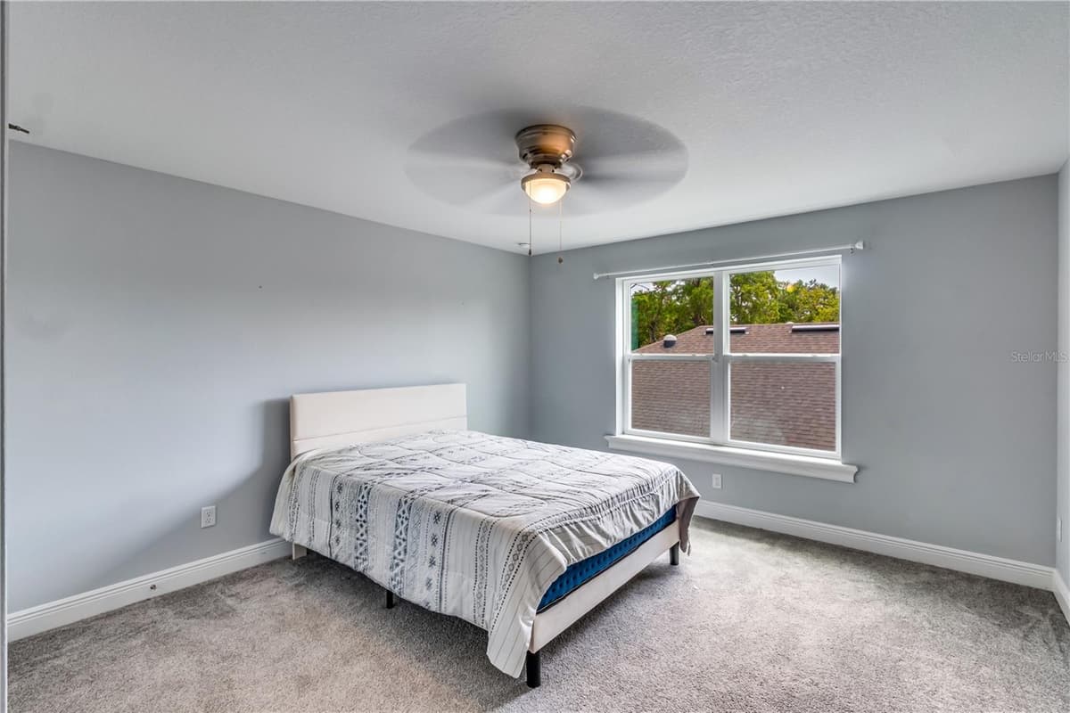 728 LAKE DIAMOND AVENUE — photo 45 of 62