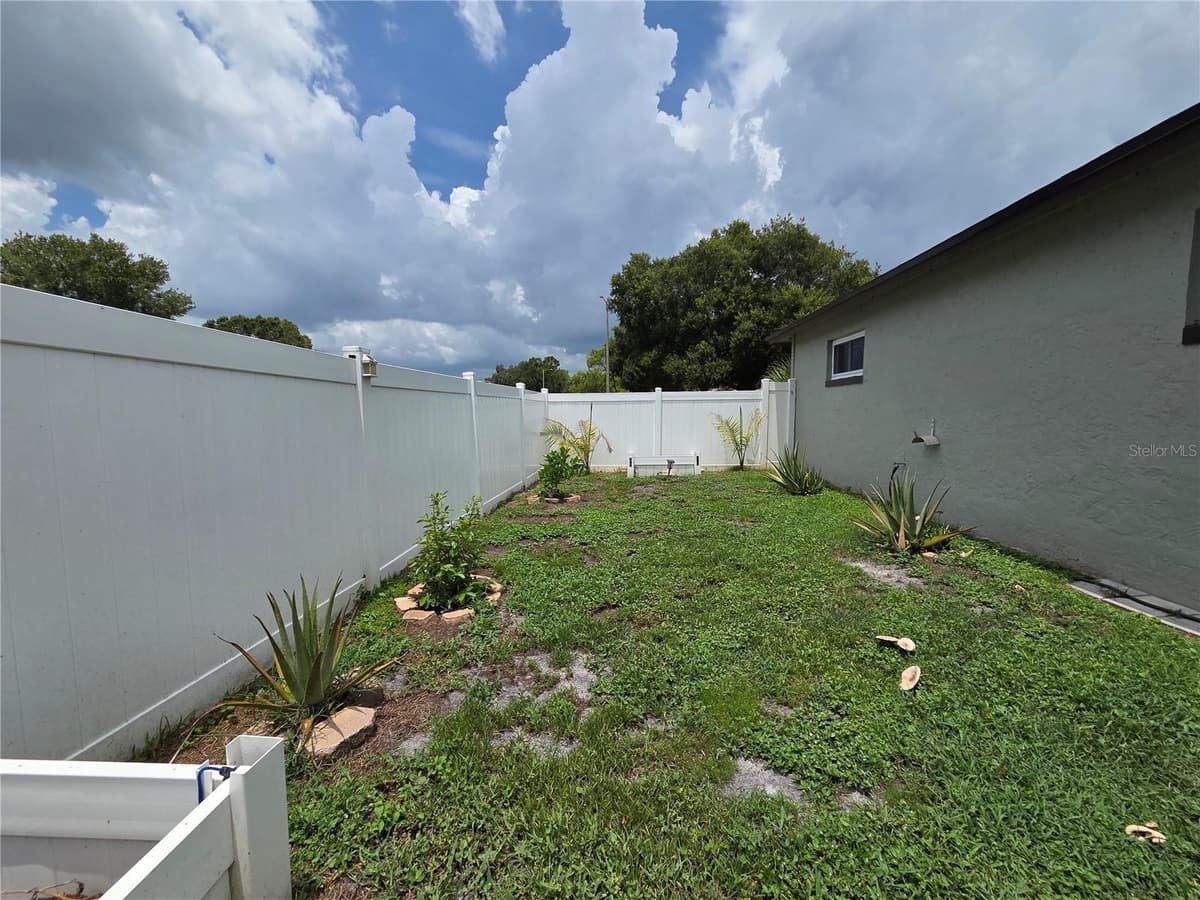 2245 ELIZABETH DRIVE — photo 31 of 32