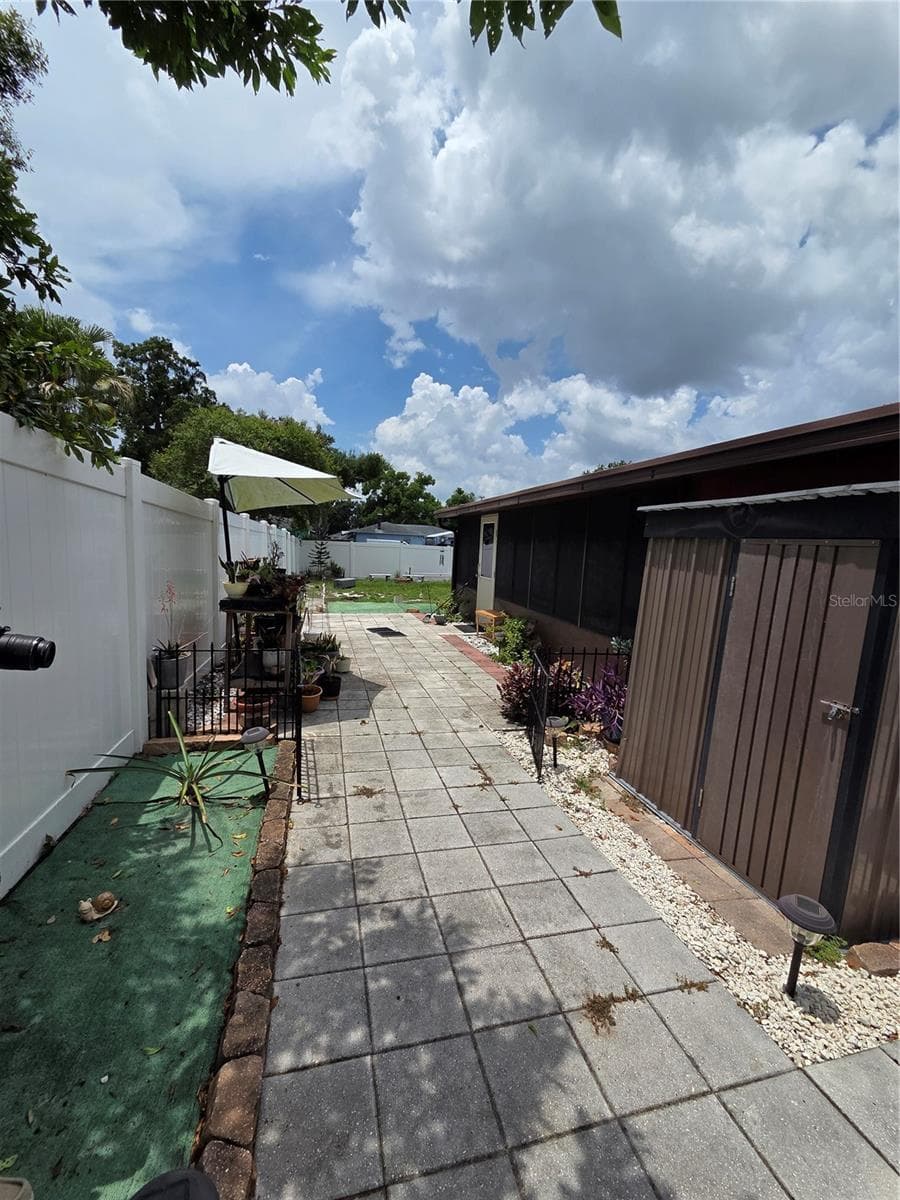 2245 ELIZABETH DRIVE — photo 30 of 32