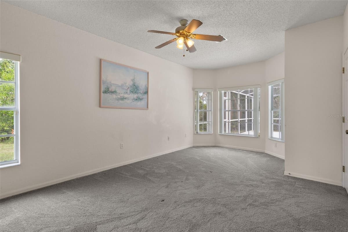 7401 BLACKBIRD AVENUE — photo 26 of 54