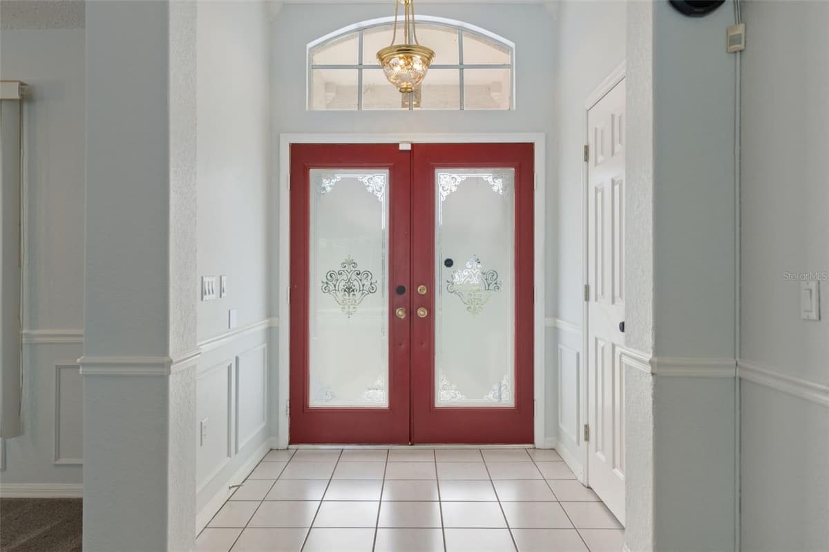7401 BLACKBIRD AVENUE — photo 9 of 54
