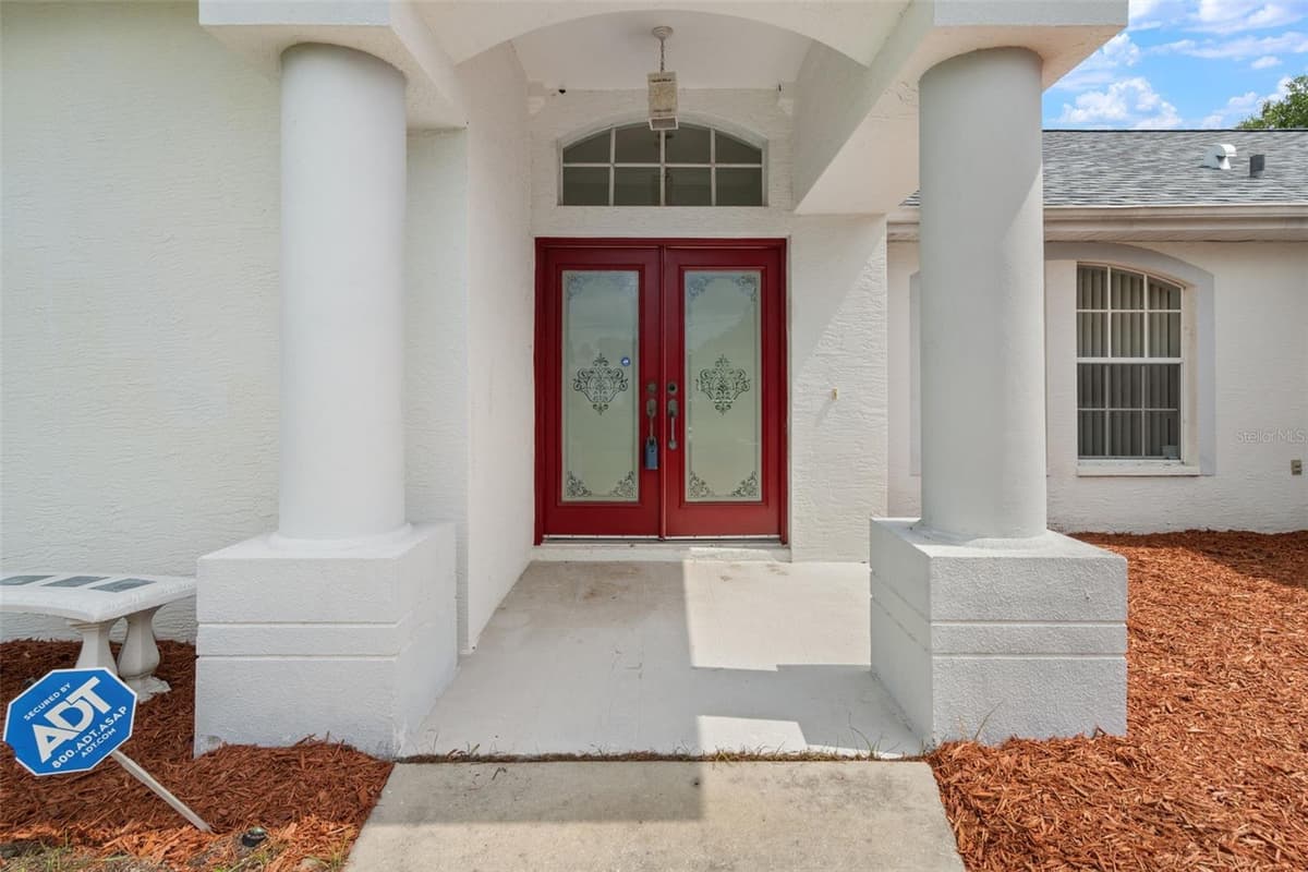 7401 BLACKBIRD AVENUE — photo 2 of 54