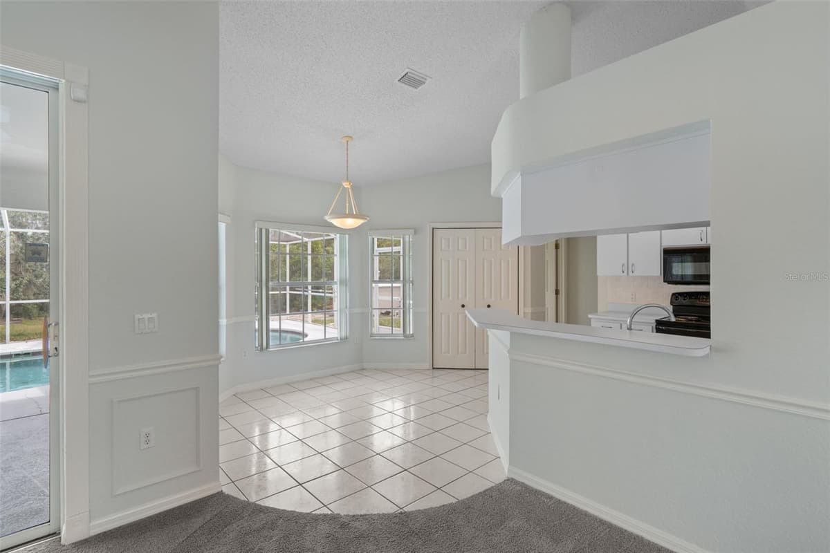 7401 BLACKBIRD AVENUE — photo 17 of 54