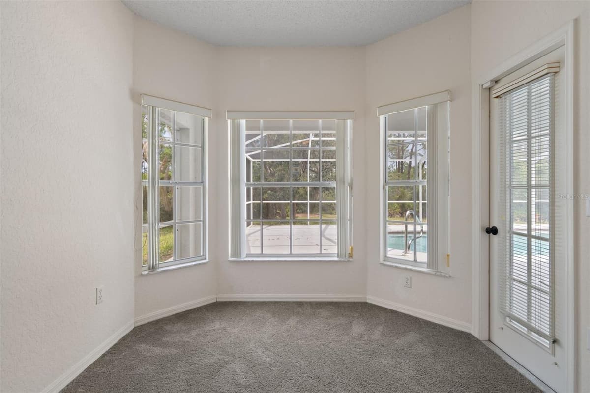 7401 BLACKBIRD AVENUE — photo 28 of 54