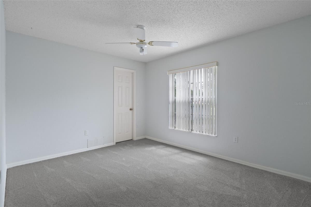 7401 BLACKBIRD AVENUE — photo 35 of 54