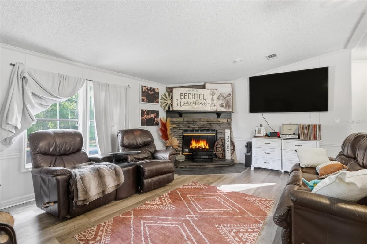 17539 EDWIN TERRACE — photo 11 of 37