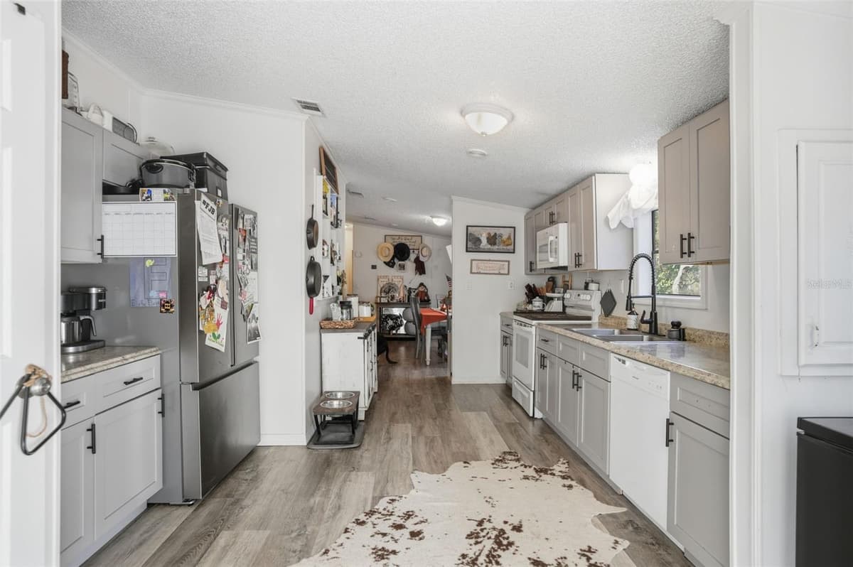 17539 EDWIN TERRACE — photo 17 of 37