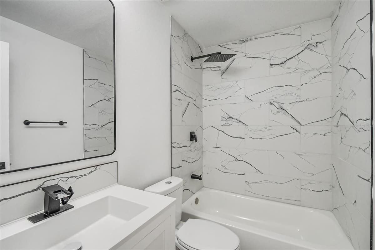 922 BATES AVENUE — photo 13 of 36