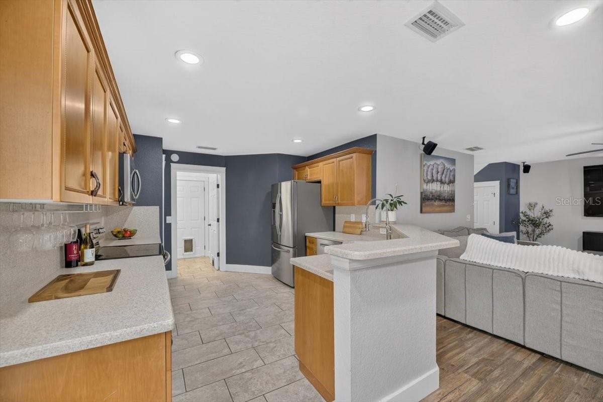 11342 COCOA BEACH DRIVE — photo 16 of 72
