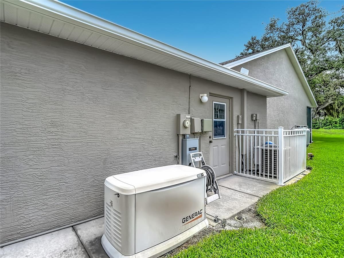 13540 PLANTATION LAKE CIRCLE — photo 49 of 61