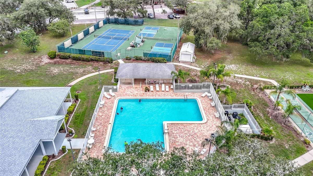 13540 PLANTATION LAKE CIRCLE — photo 55 of 61