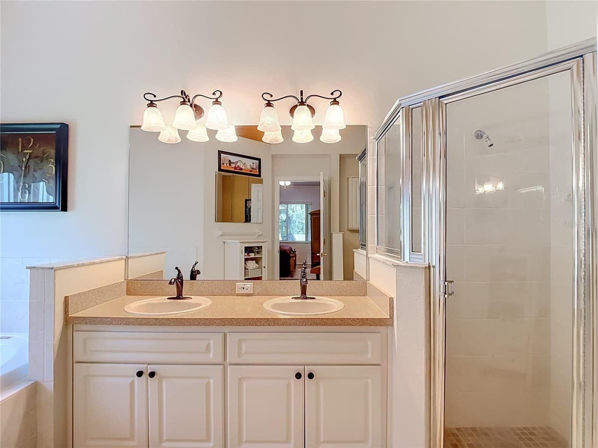 13540 PLANTATION LAKE CIRCLE — photo 24 of 61