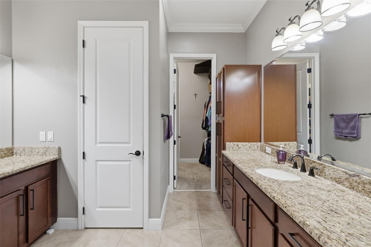 273 SILVER MAPLE ROAD — photo 16 of 33