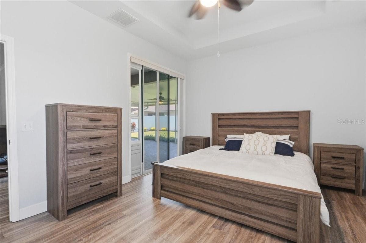 3221 OAK TREE LANE — photo 39 of 82