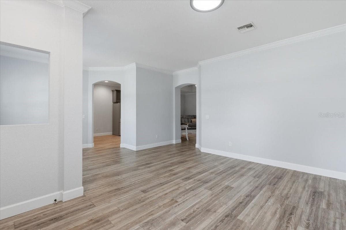 3221 OAK TREE LANE — photo 15 of 82