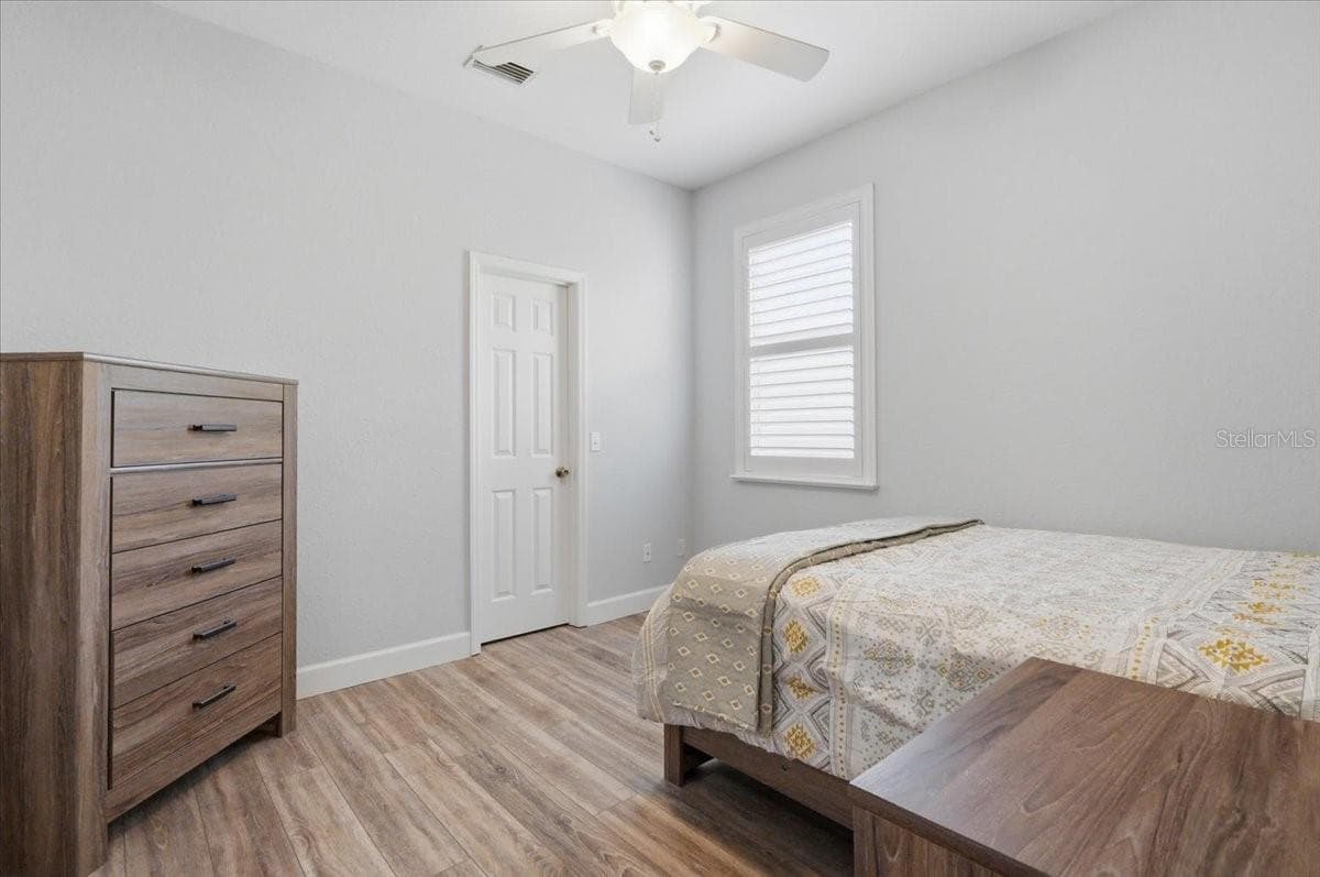 3221 OAK TREE LANE — photo 46 of 82