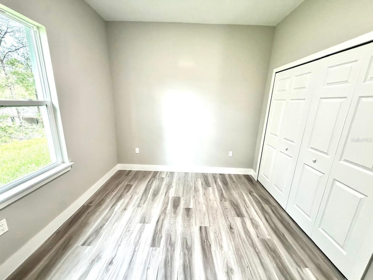 1864 ROSEBORO DRIVE — photo 7 of 24