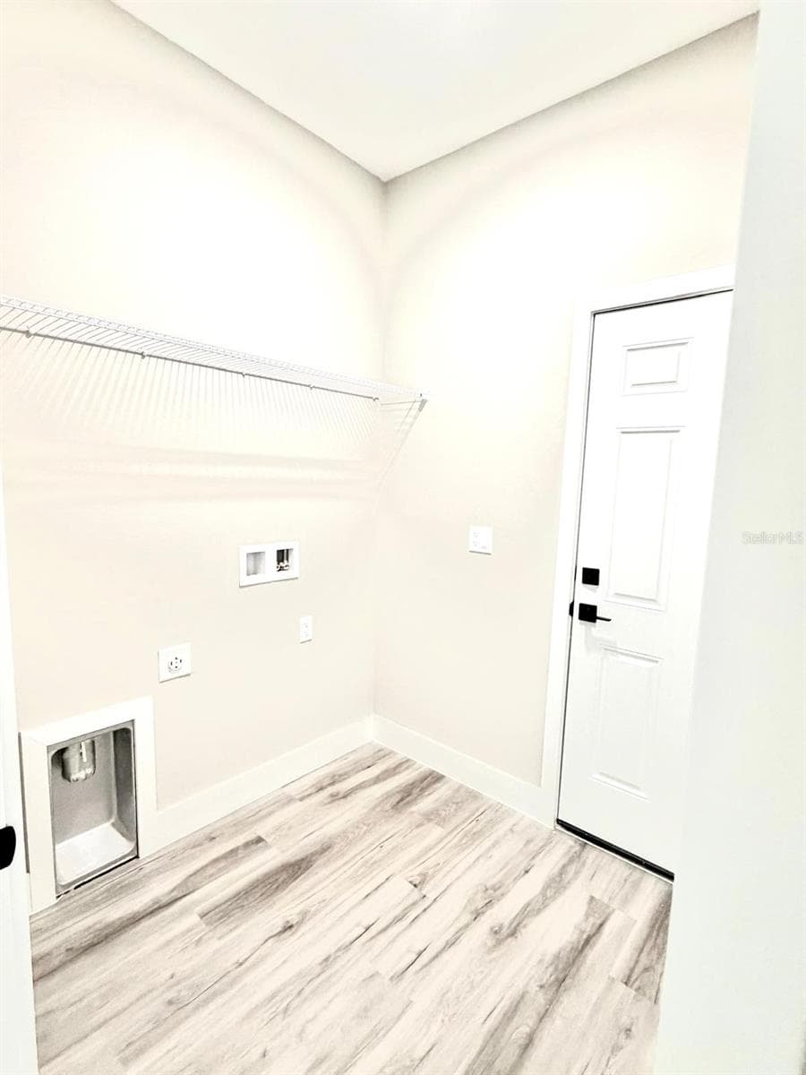 1864 ROSEBORO DRIVE — photo 20 of 24