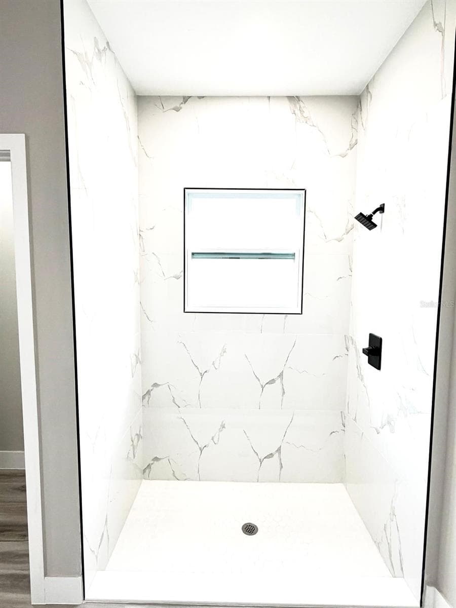 1864 ROSEBORO DRIVE — photo 18 of 24