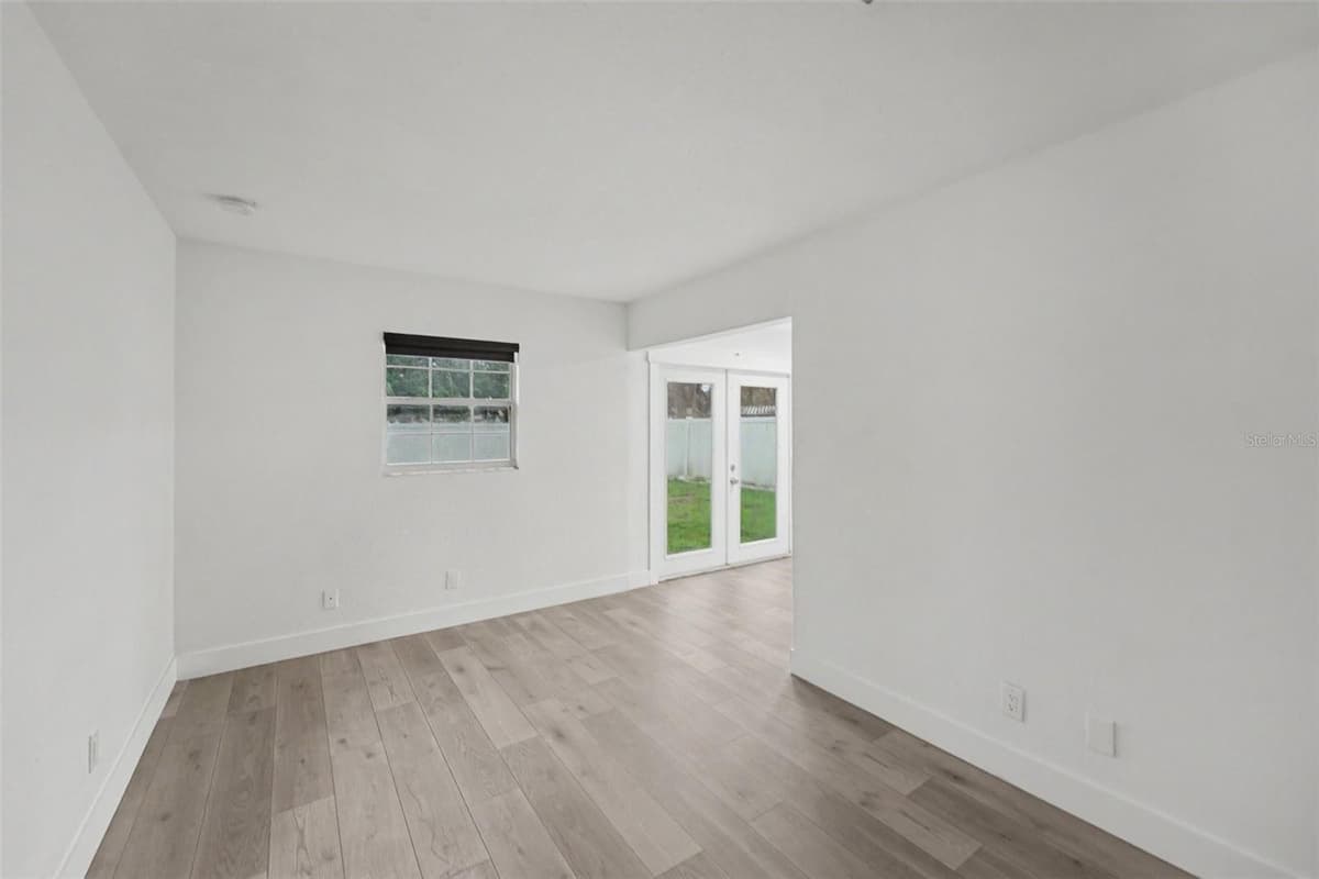 131 EMERALD LANE — photo 16 of 27