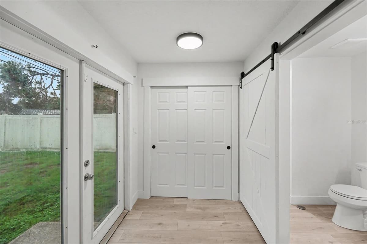 131 EMERALD LANE — photo 18 of 27