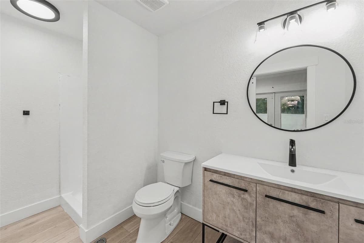 131 EMERALD LANE — photo 15 of 27
