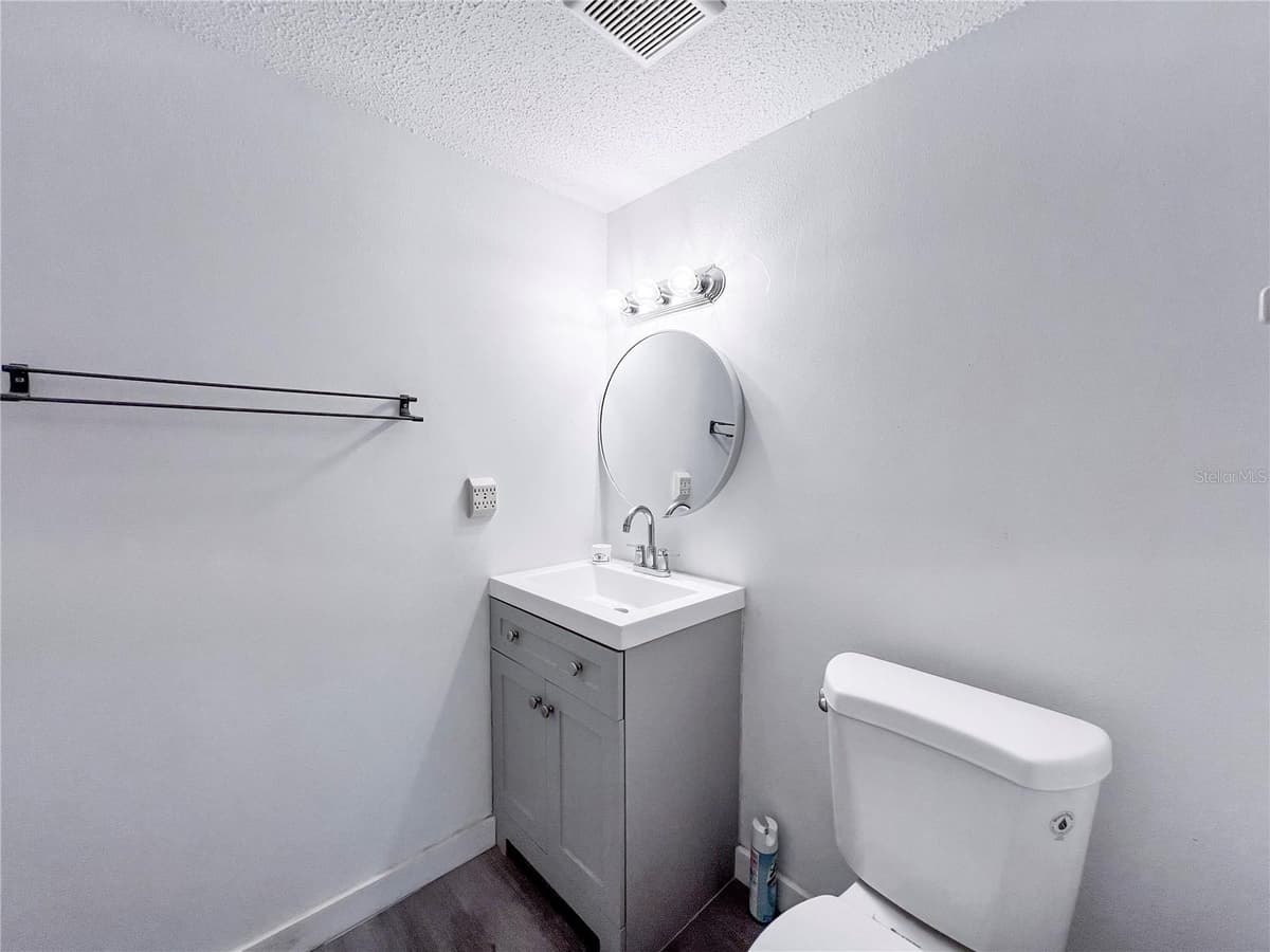4204 HERON WAY — photo 10 of 24