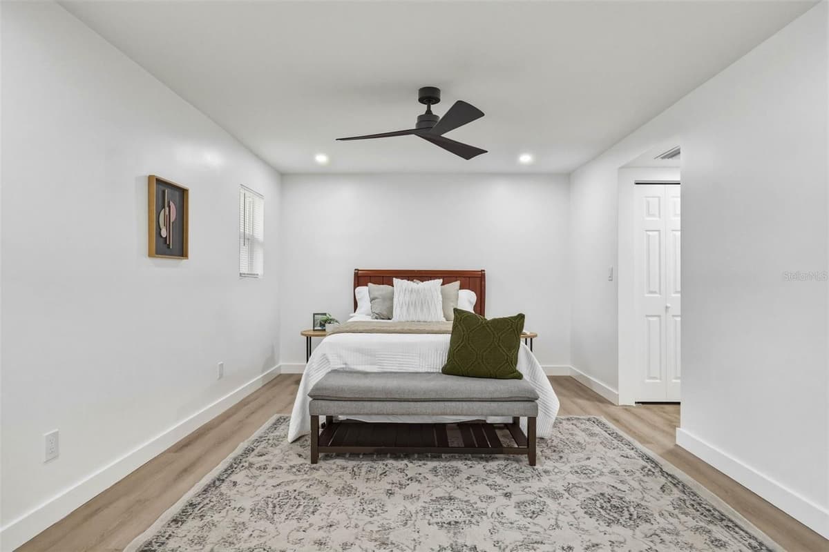 5106 OAKHAVEN LANE — photo 18 of 37