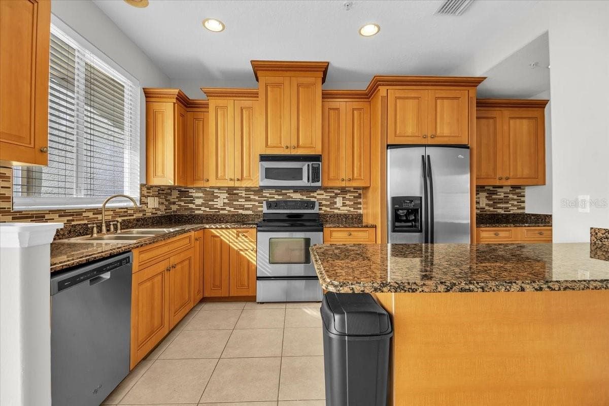4336 SPINNAKER COVE LANE — photo 9 of 59