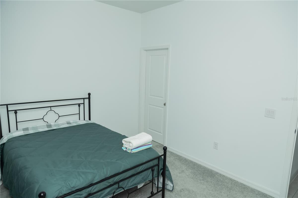 661 CROWN ROSE DRIVE — photo 20 of 44