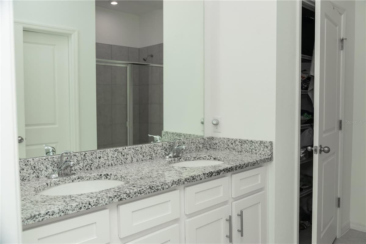 661 CROWN ROSE DRIVE — photo 38 of 44