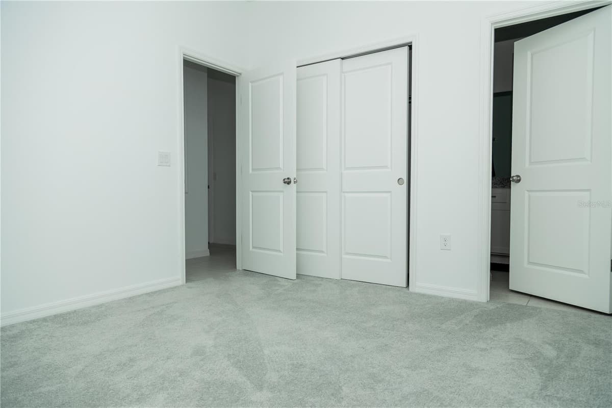 661 CROWN ROSE DRIVE — photo 30 of 44