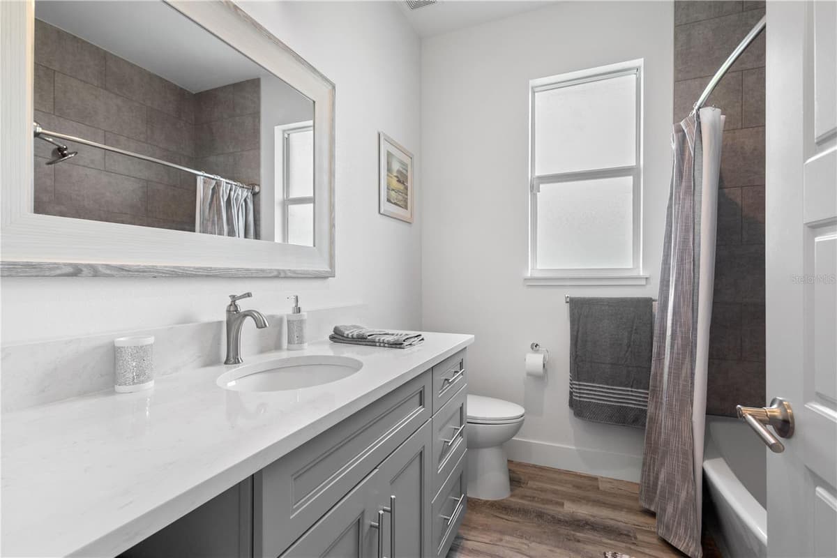 2395 RIBBLE STREET — photo 21 of 48