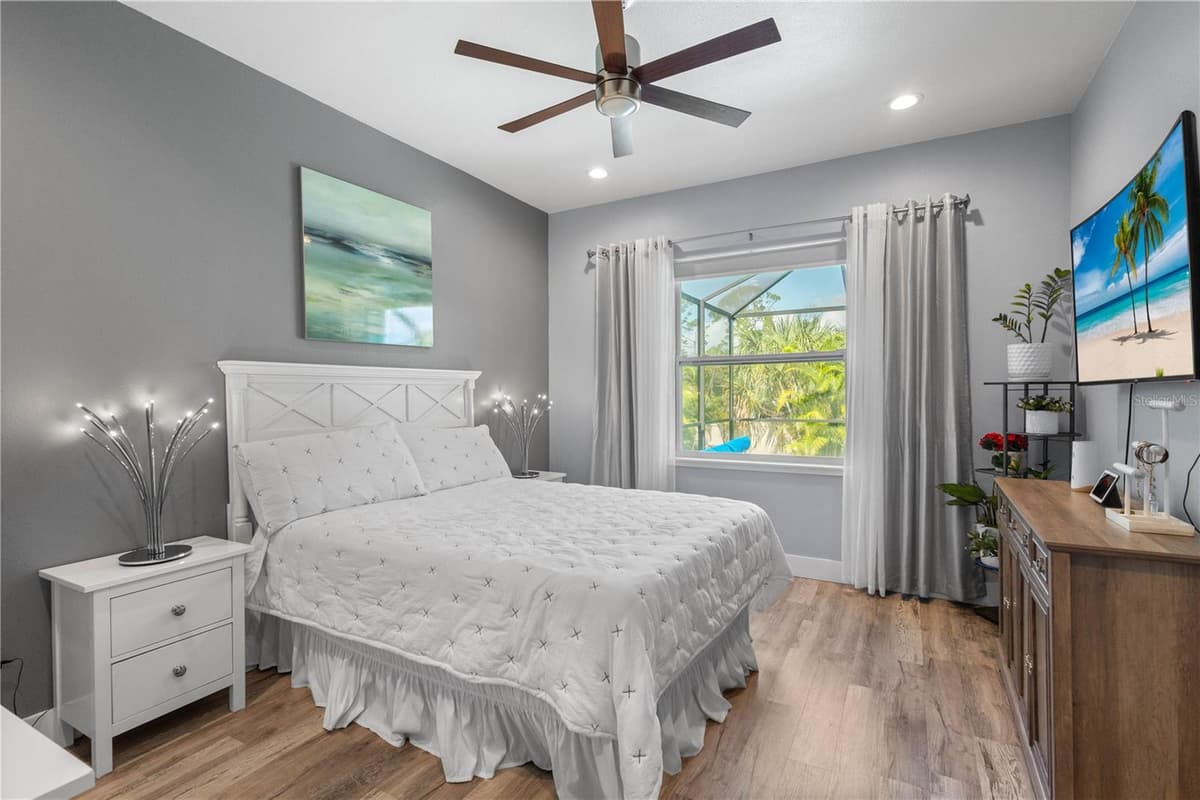 2395 RIBBLE STREET — photo 15 of 48